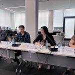 04 – Round Table